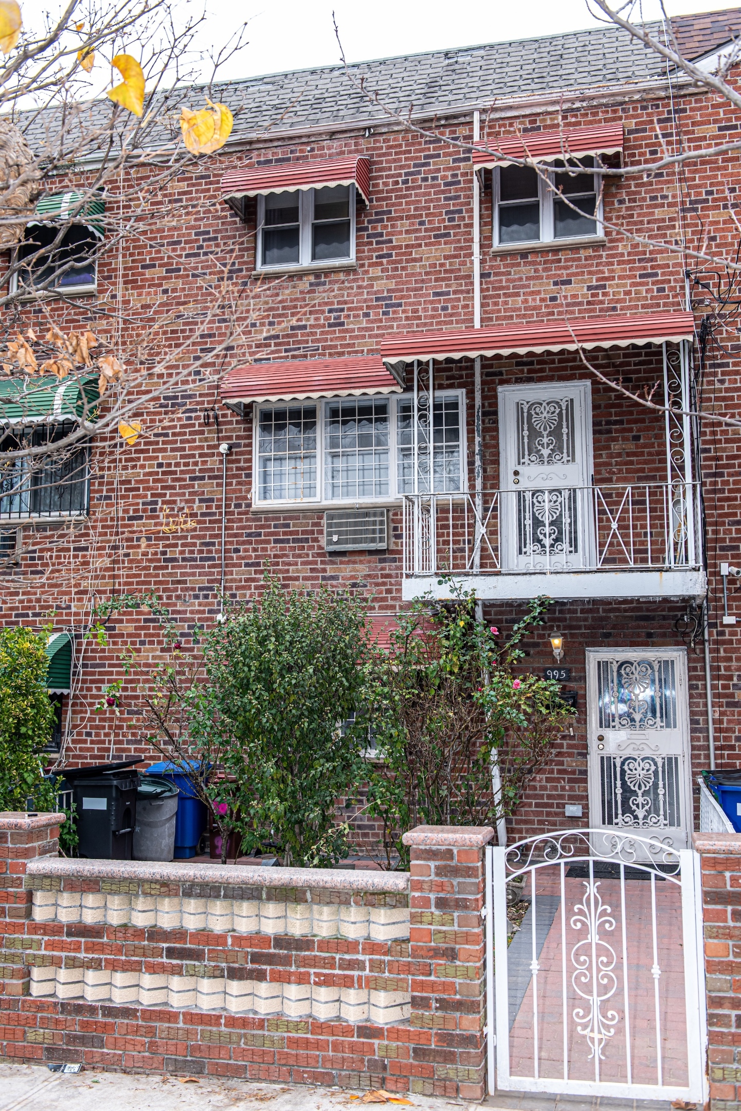 #3 photo, 995 Warwick Street, New Lots , NY 11207