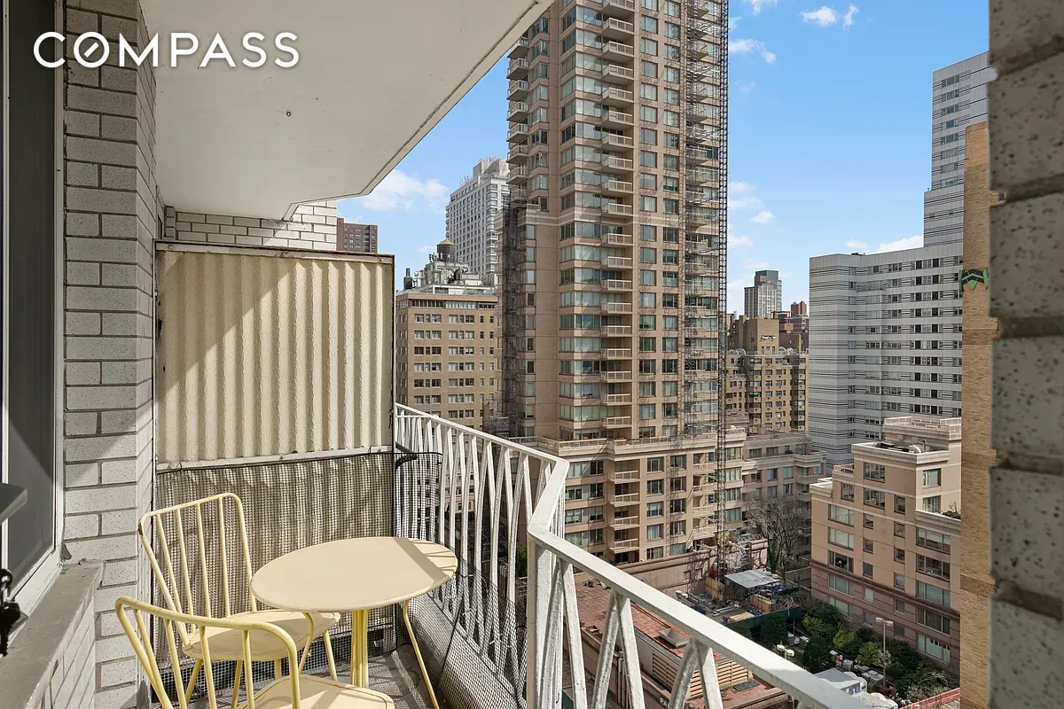 #5 photo, 1160 3rd Avenue, Lenox Hill , NY 10065