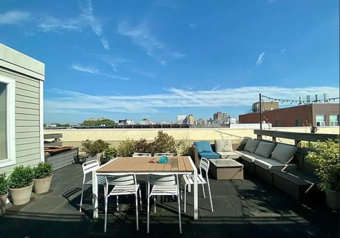 #2 photo, Brooklyn, ब्रुकलीन Bushwick , NY 11237