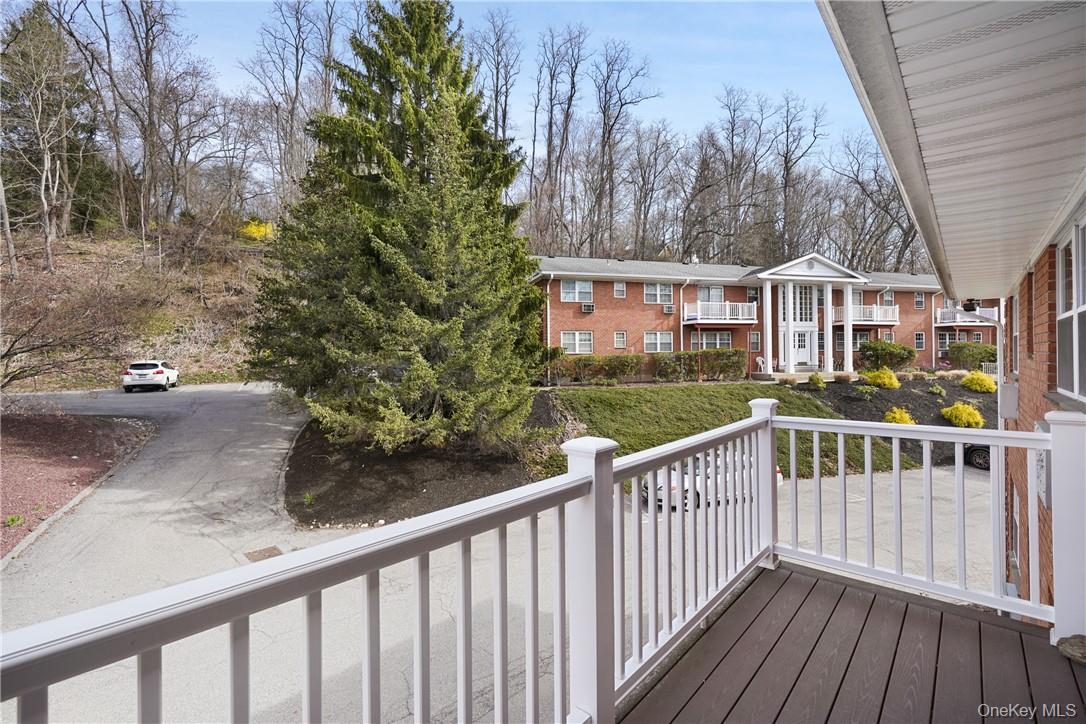 #13 photo, 114 Nottingham Road, Bedford Hills , NY 10507