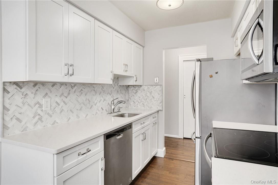 #3 photo, 114 Nottingham Road, Bedford Hills , NY 10507