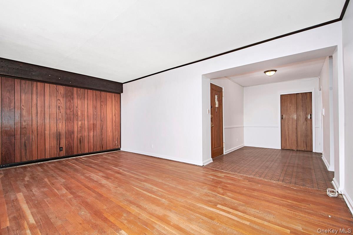 #8 photo, 27-10 Parsons Boulevard, Куинс ‖ Flushing , NY 11354