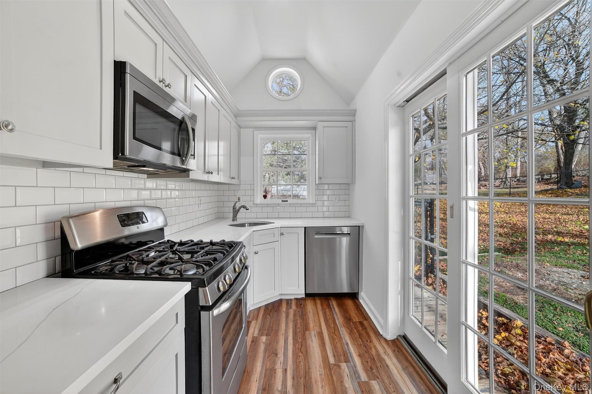 #17 photo, 1936 Longvue Street, 纽约州 Yorktown Heights , NY 10598