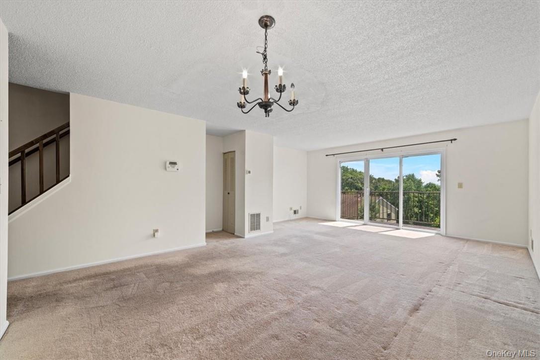 #10 photo, 6 Cumberland Court, Peekskill , NY 10566