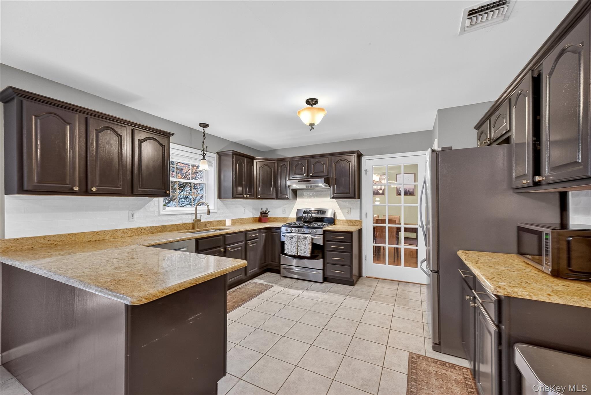 #10 photo, 23 Pewter Circle, Chester , NY 10918