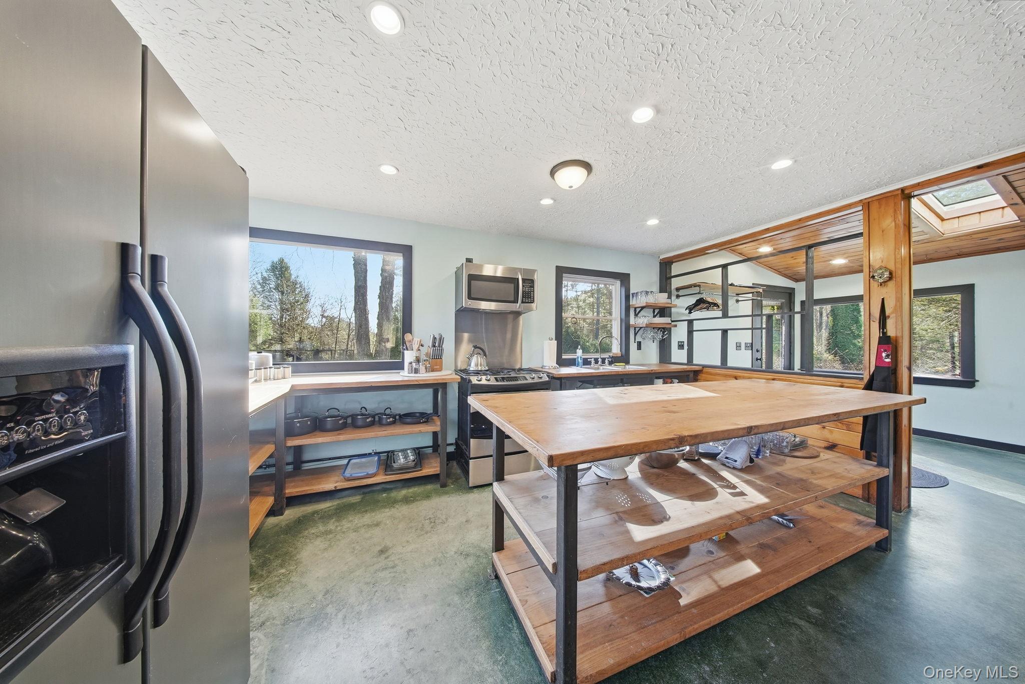 #11 photo, 136 Yulan Barryville Road, 纽约州 Barryville , NY 12719