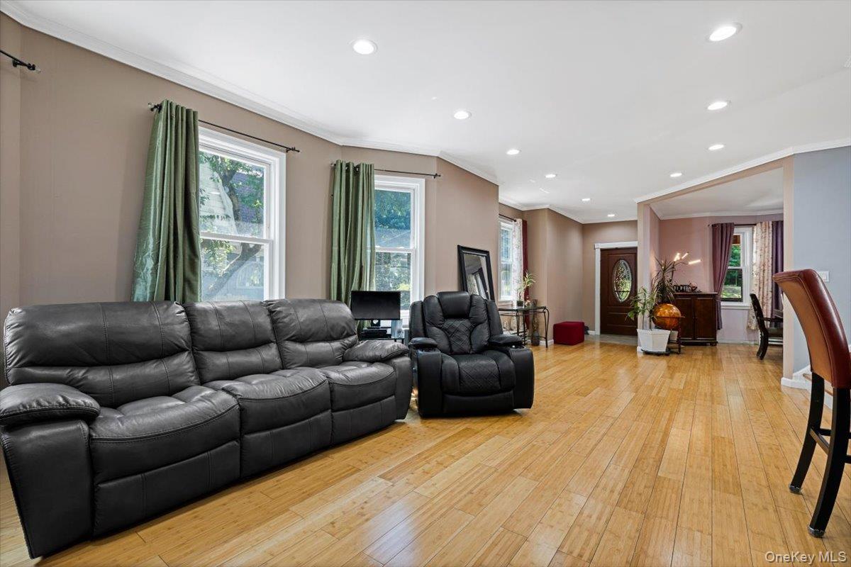 #12 photo, 315 Seneca Avenue, Mount Vernon , NY 10553