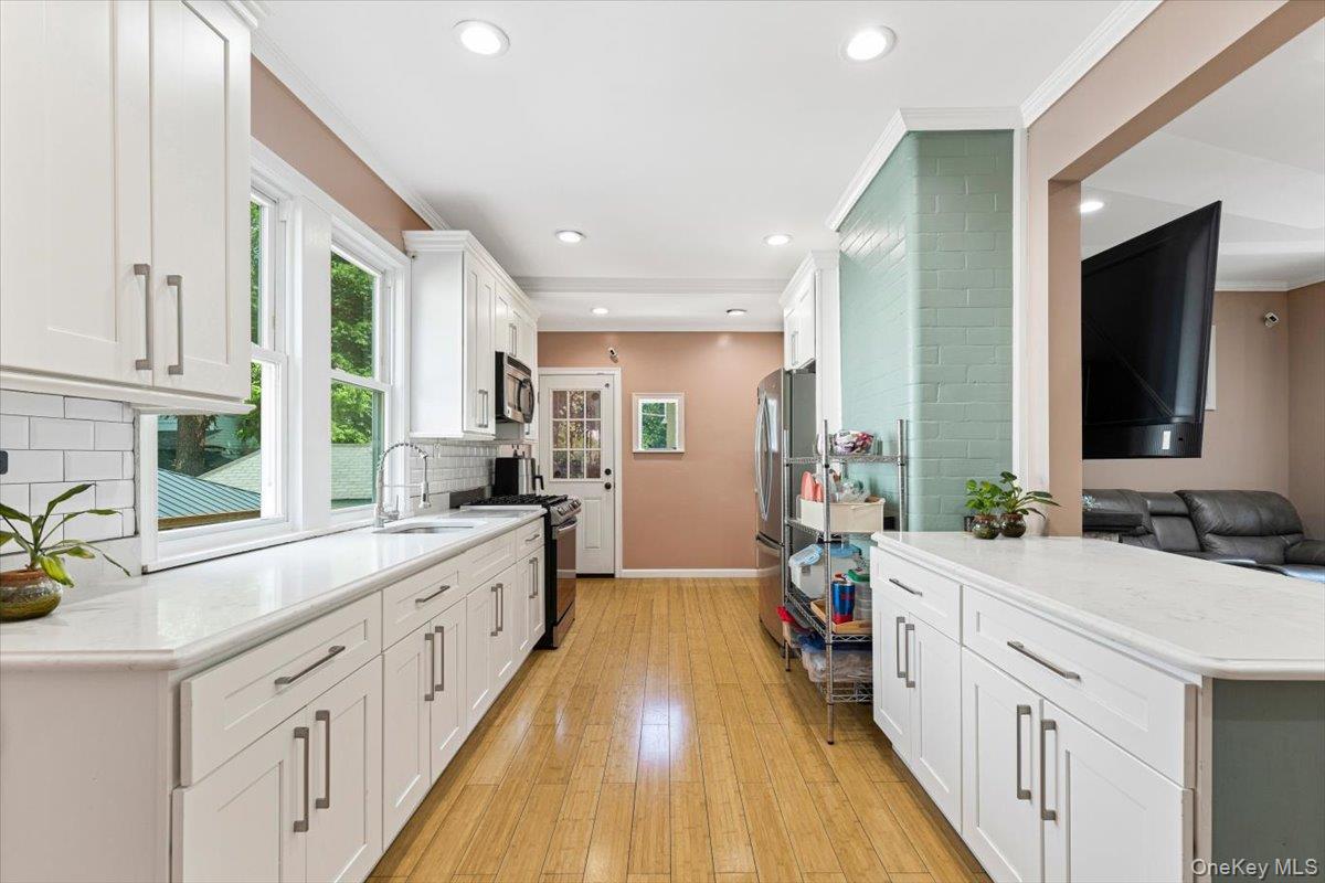 #14 photo, 315 Seneca Avenue, Mount Vernon , NY 10553