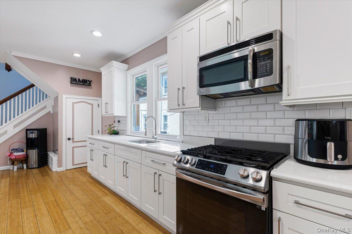 #16 photo, 315 Seneca Avenue, Mount Vernon , NY 10553