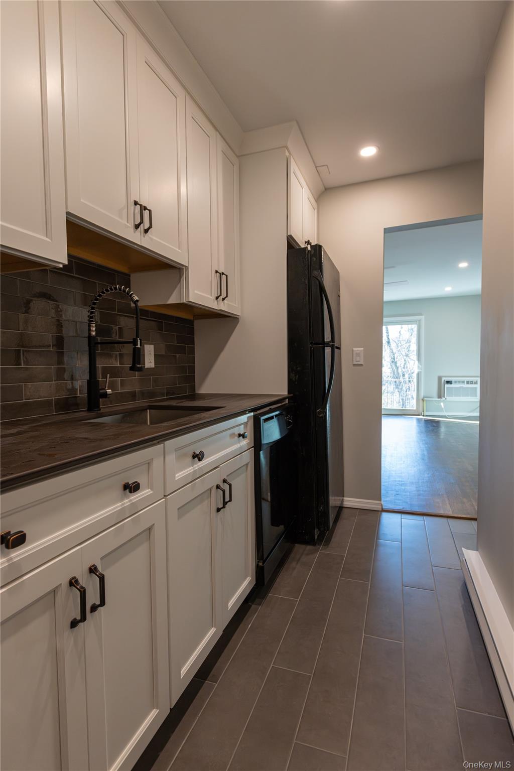 #8 photo, 303 Old Mill Road, Southfields , NY 10975