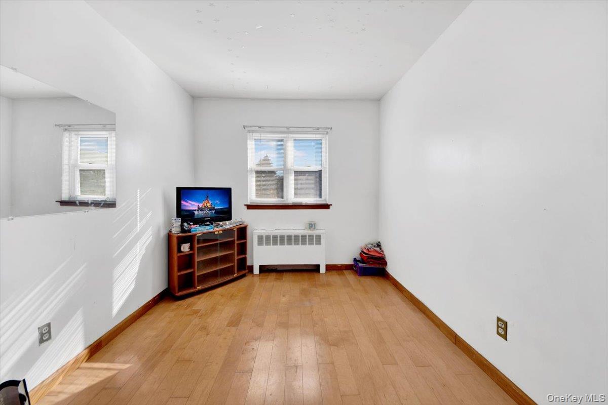 #17 photo, 733 Rhinelander Avenue, 布朗士 Bronx , NY 10462