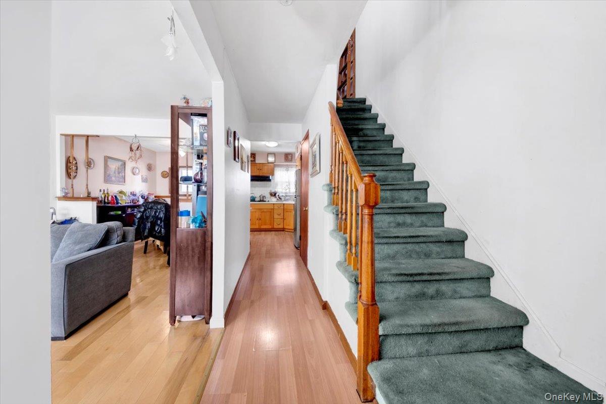 #3 photo, 733 Rhinelander Avenue, 布朗士 Bronx , NY 10462