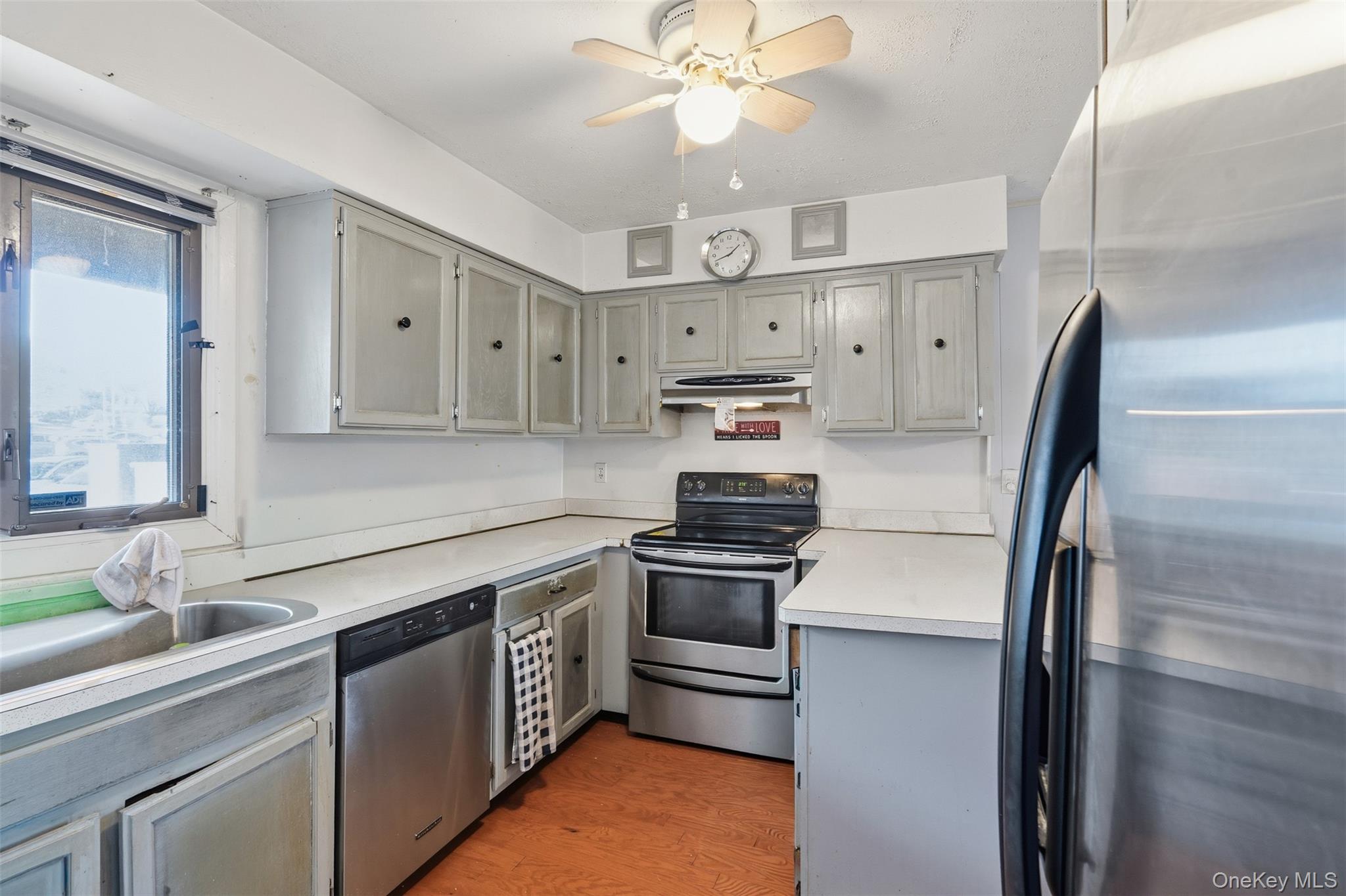 #11 photo, 10 Heritage Drive, New City , NY 10956