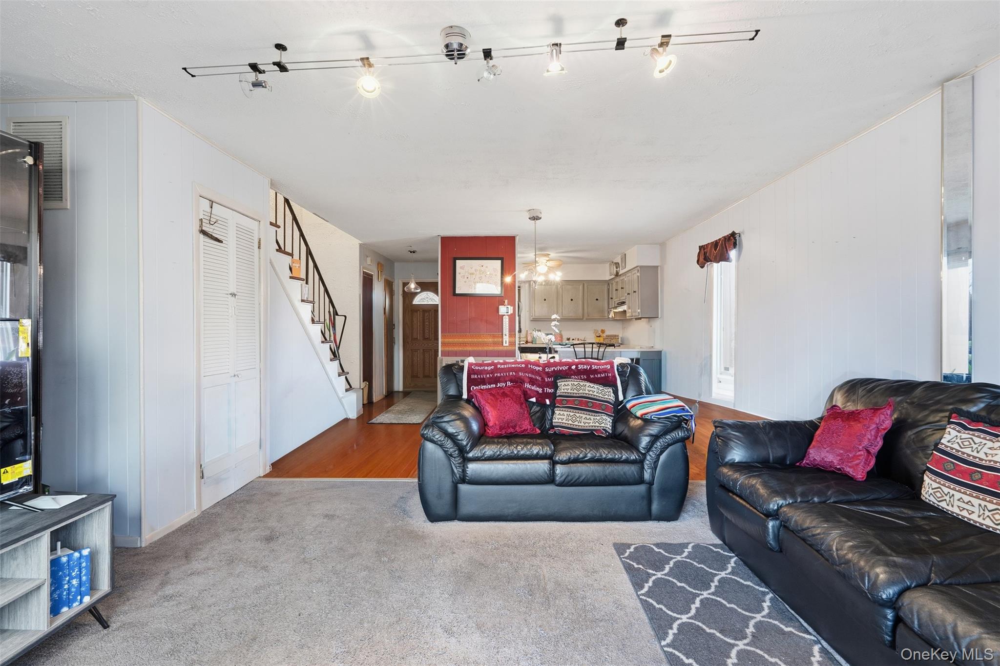 #7 photo, 10 Heritage Drive, New City , NY 10956