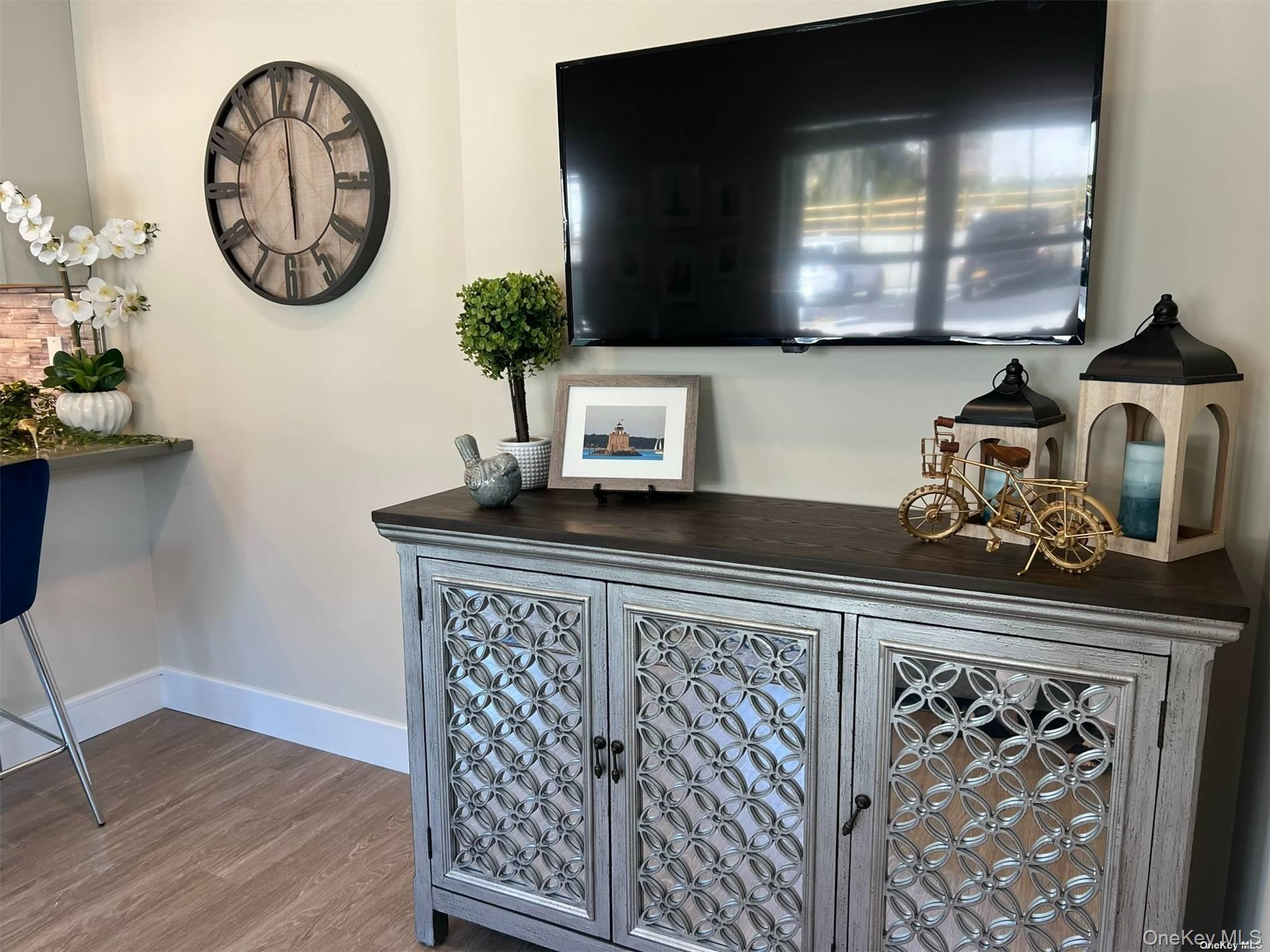 #5 photo, 1080 New York Avenue, Huntington Station , NY 11746