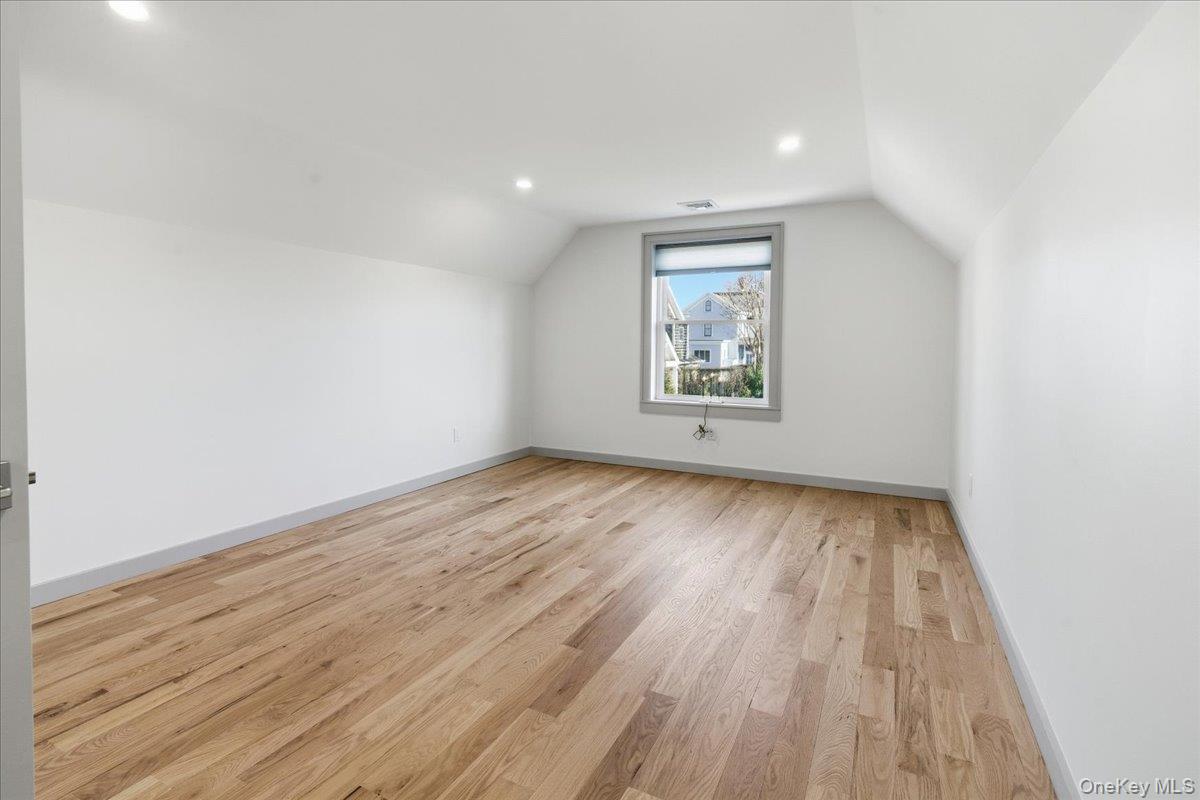 #12 photo, 336 2nd Street Street, Greenport , NY 11944