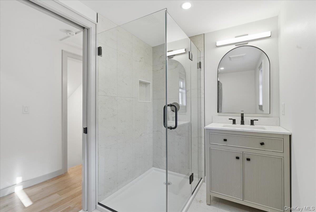 #17 photo, 336 2nd Street Street, Greenport , NY 11944