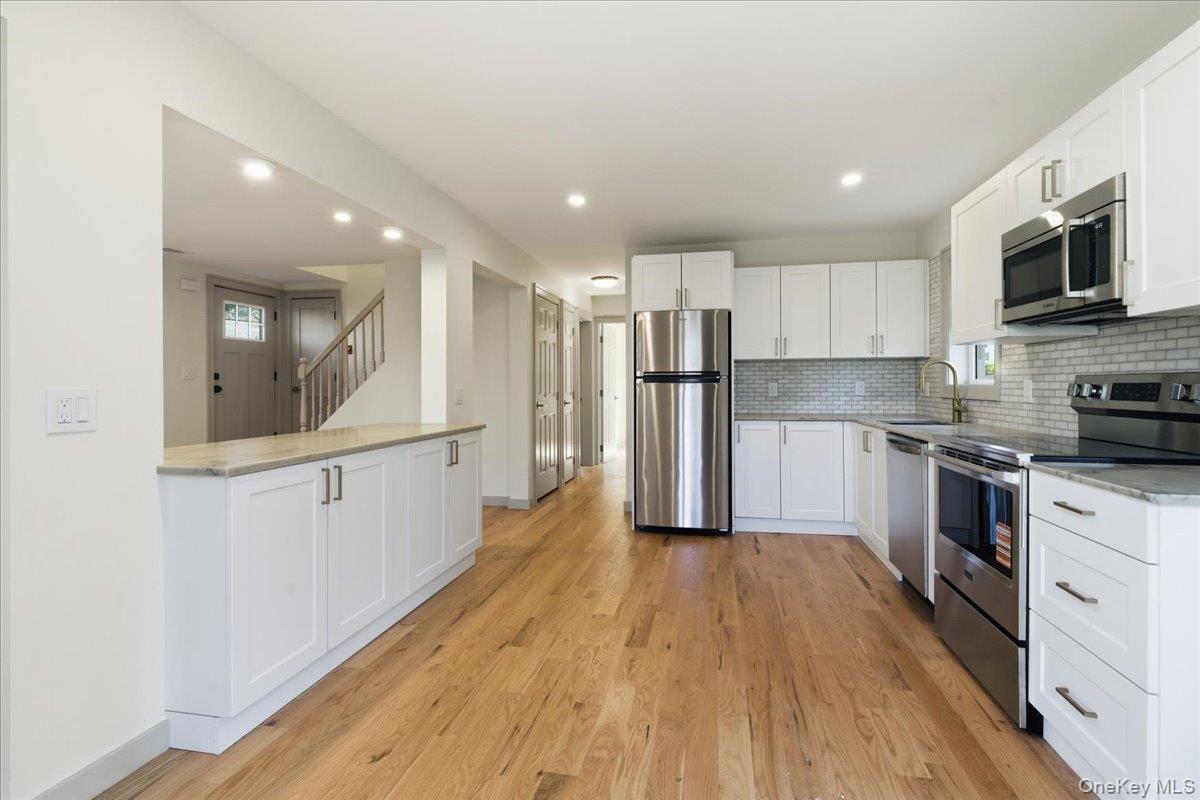 #4 photo, 336 2nd Street Street, Greenport , NY 11944