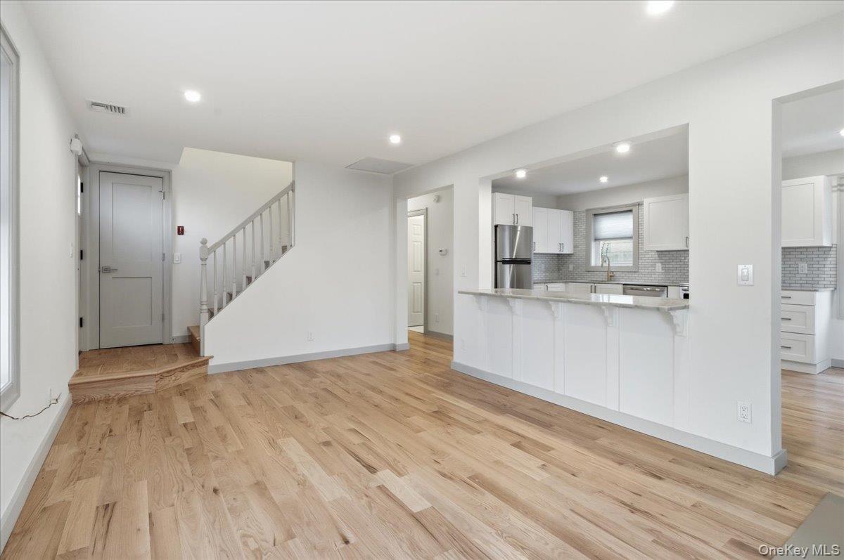 #6 photo, 336 2nd Street Street, Greenport , NY 11944