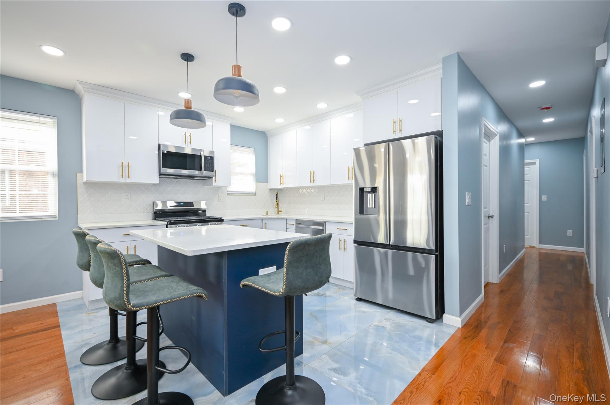 #11 photo, 198-19 118th Avenue, कुईंस Saint Albans , NY 11412