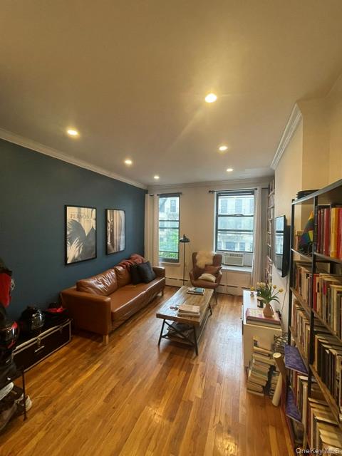 #3 photo, 381 Chauncey Street, Brooklyn , NY 11233