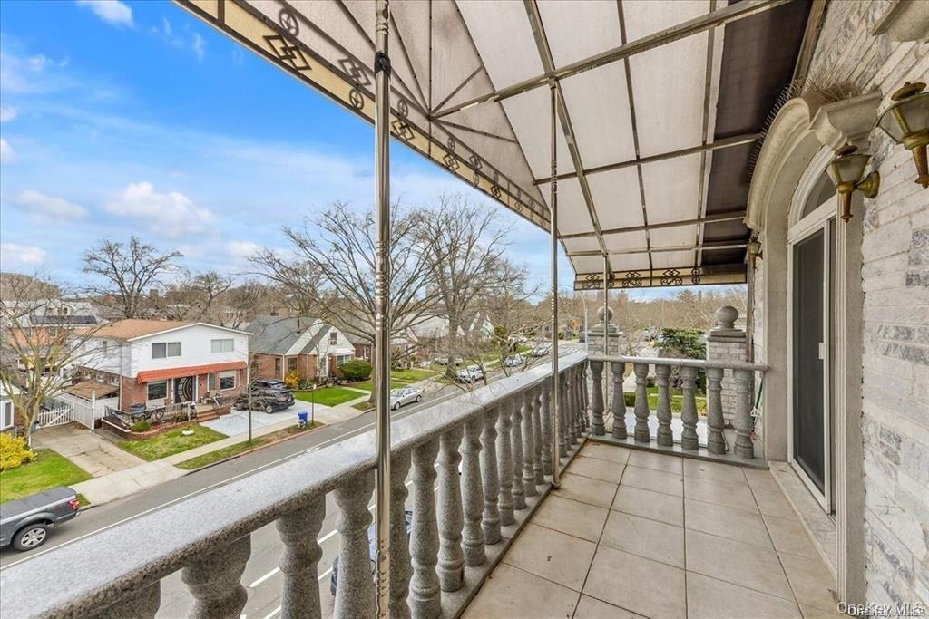 #17 photo, 147-40 Jewel Avenue, 皇后区 秋园 Kew Garden Hills , NY 11367