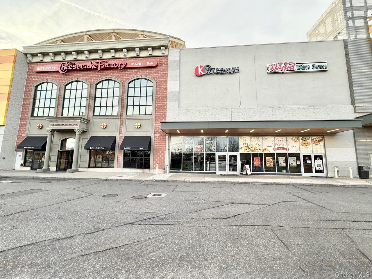 #2 photo, 1500 Old Country Road, Нассау ‖ Westbury , NY 11590