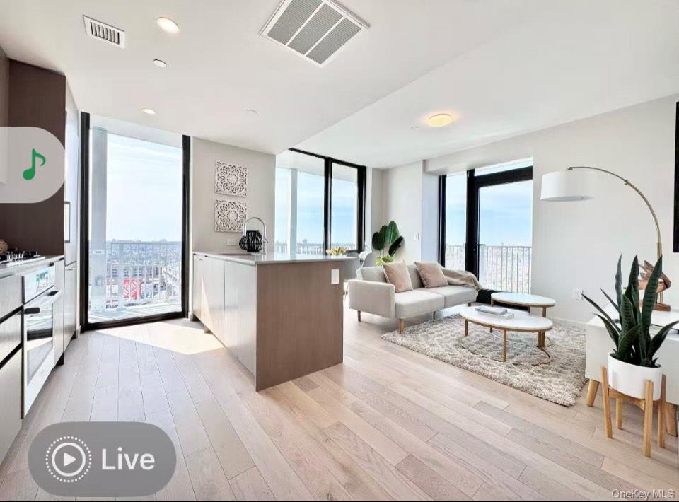 #3 photo, 131-02A 40 Road, Куинс ‖ Flushing , NY 11354