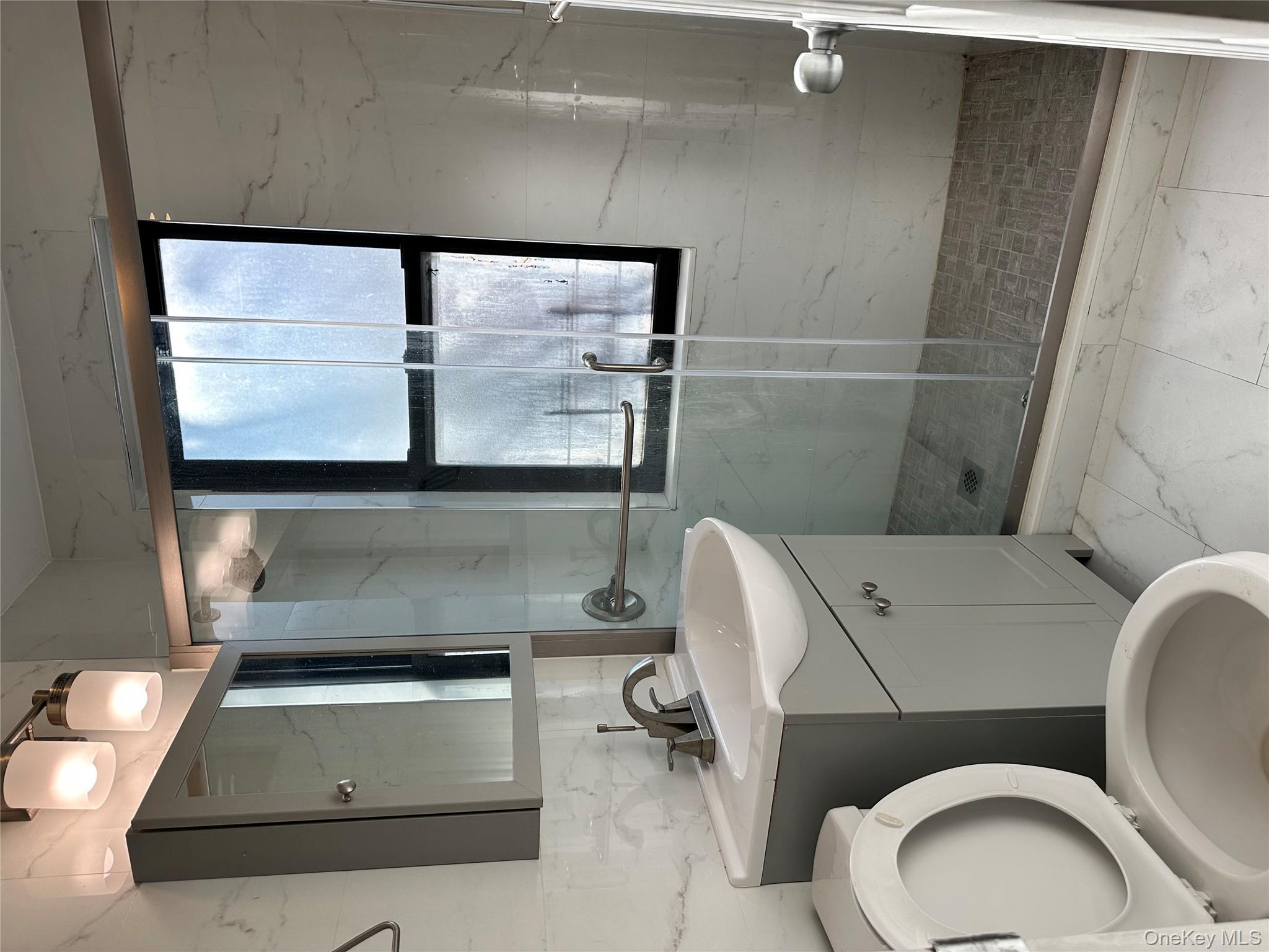 #10 photo, 150-29 72 Garden, קווינס Kew Garden Hills , NY 11367