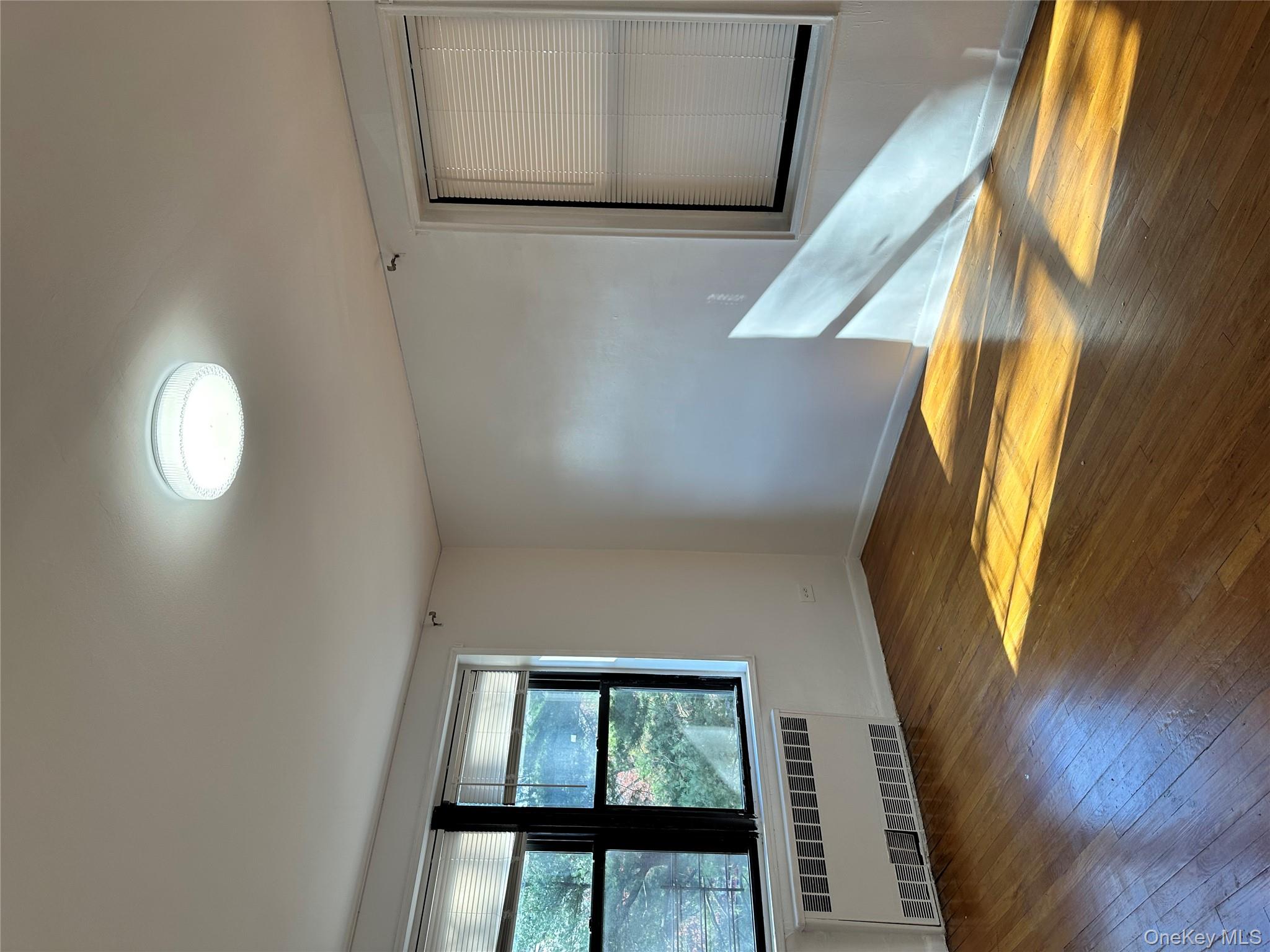 #6 photo, 150-29 72 Garden, קווינס Kew Garden Hills , NY 11367