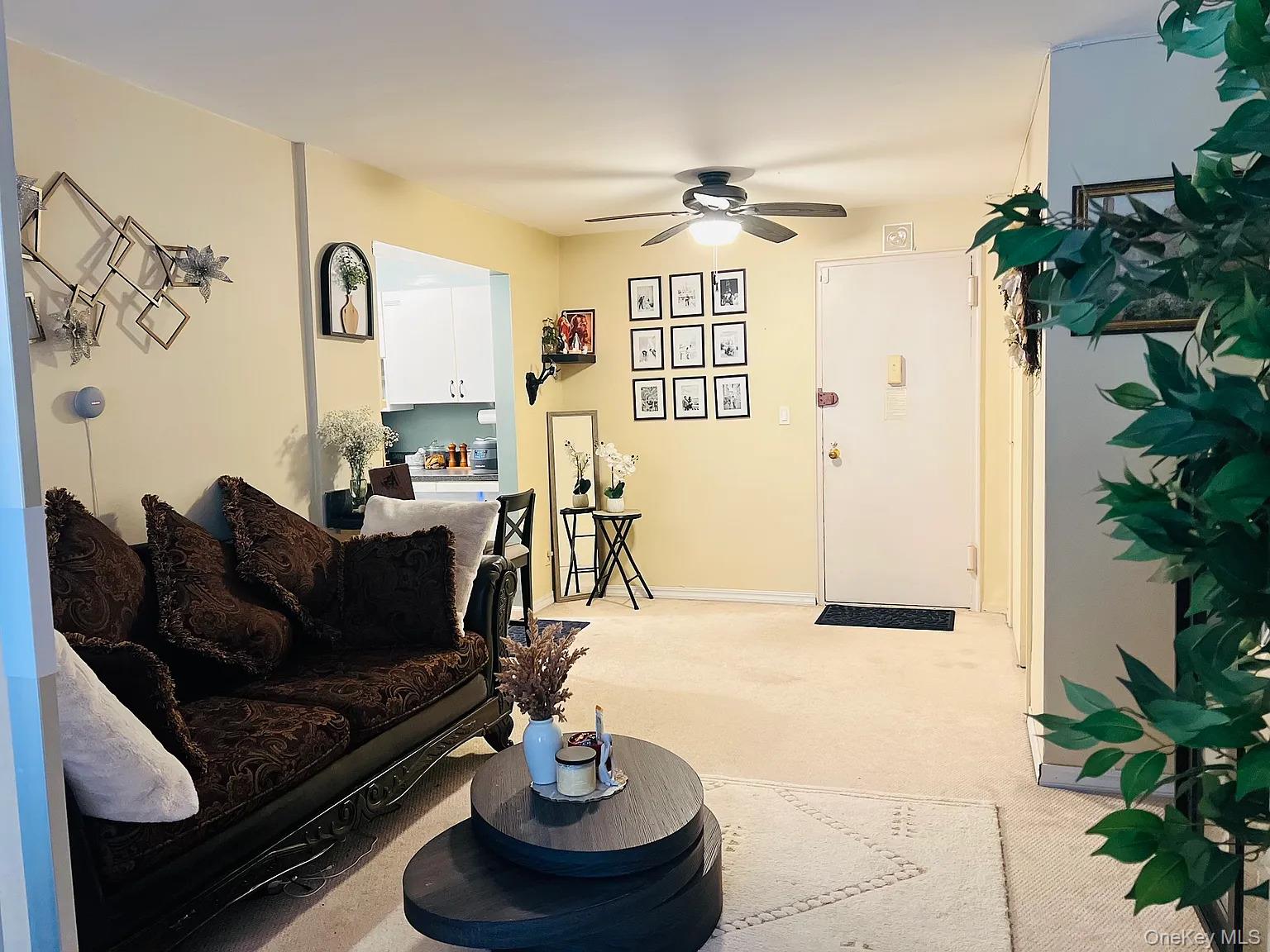 #15 photo, 54-44 Little Neck Parkway, 뉴욕퀸즈 Little Neck , NY 11362