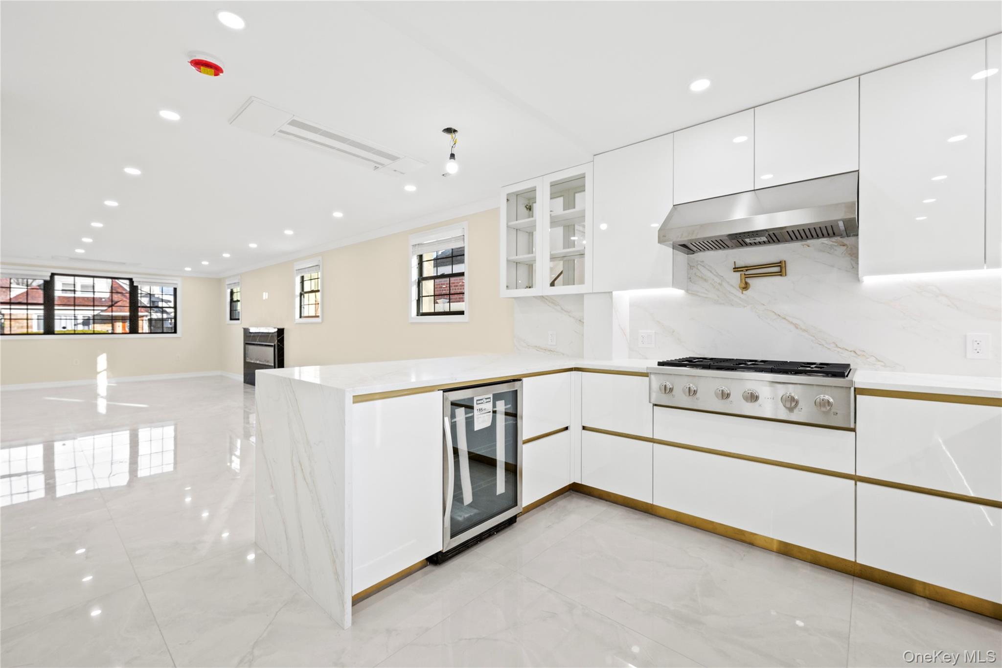 #9 photo, 7662 174th Street, Fresh Meadows , NY 11366