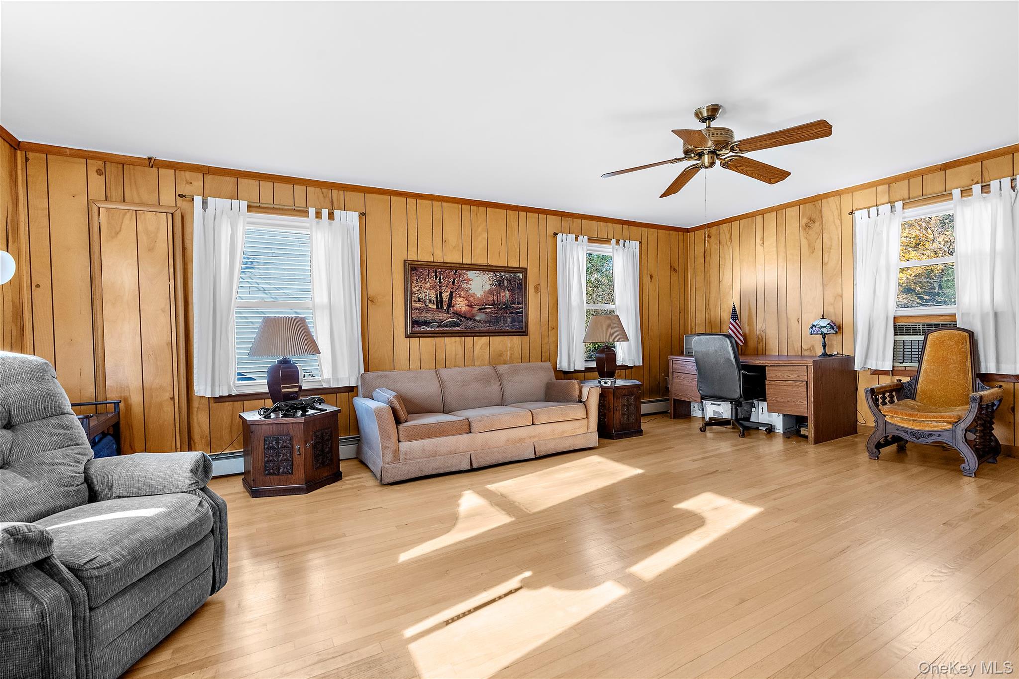 #15 photo, 27 Simon Street, Babylon , NY 11702