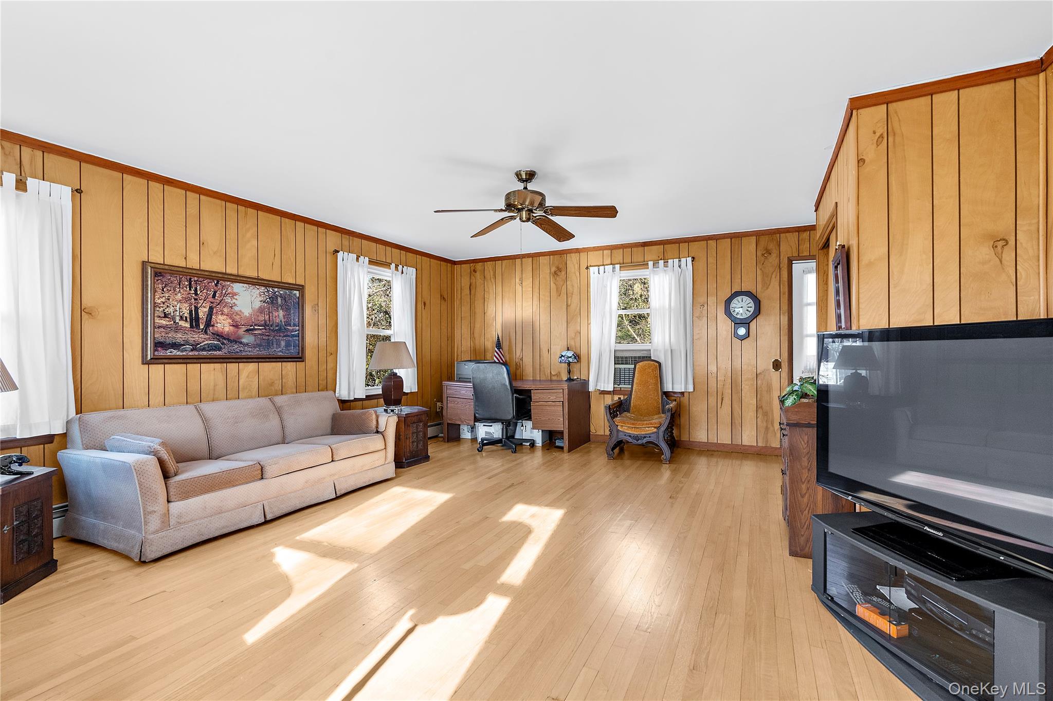 #16 photo, 27 Simon Street, Babylon , NY 11702