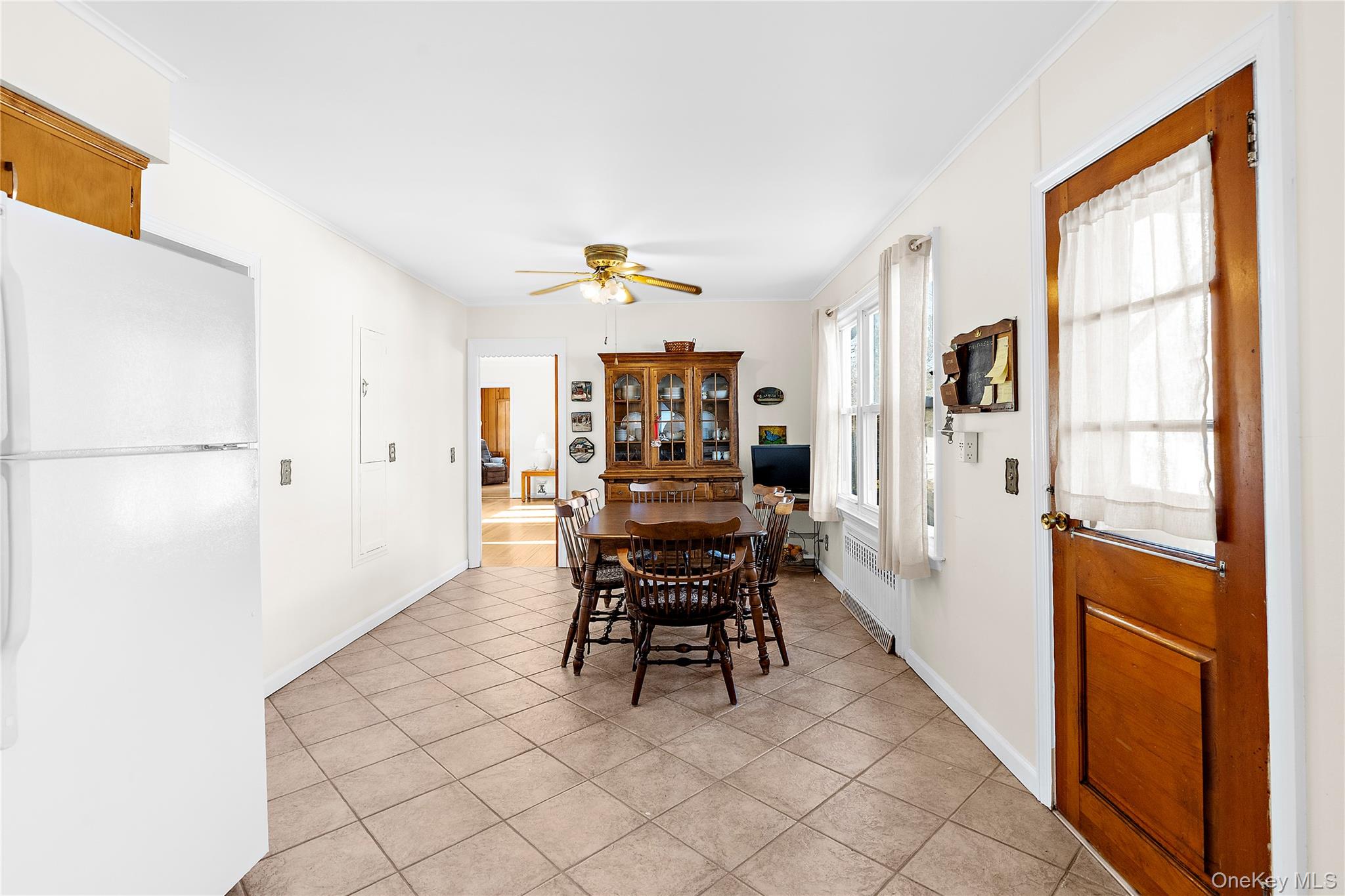 #7 photo, 27 Simon Street, Babylon , NY 11702