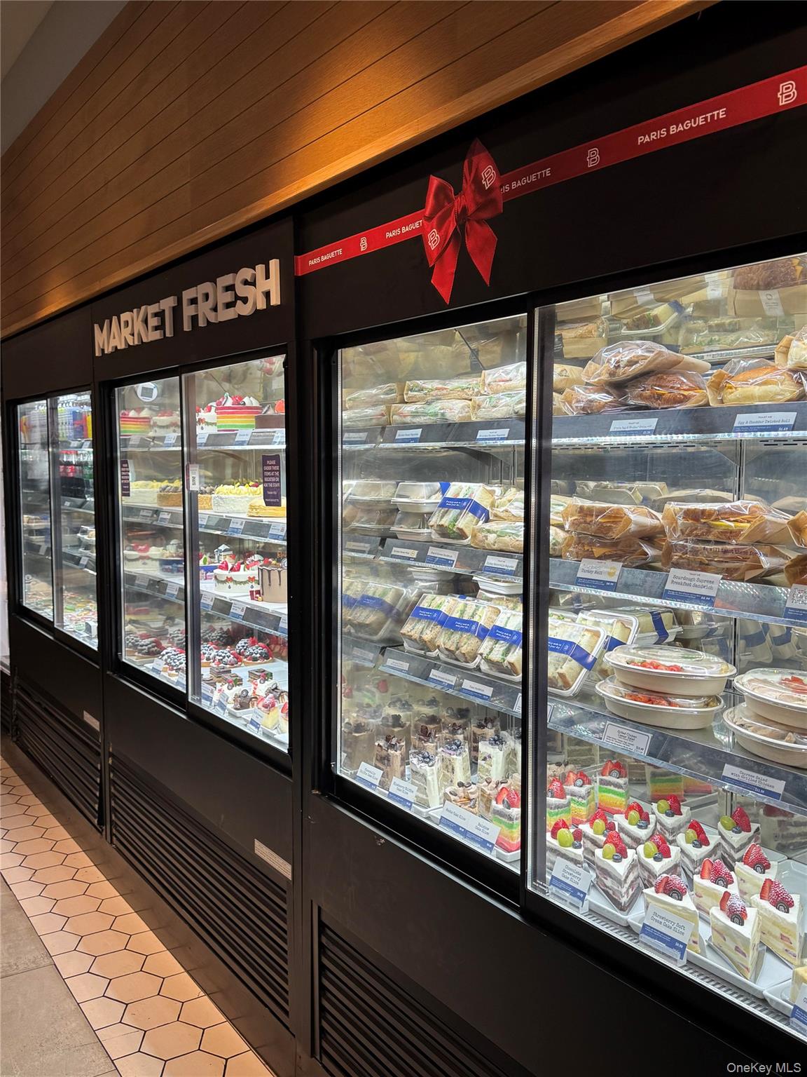 #4 photo, 22-20 31 Street, קווינס Astoria , NY 11105