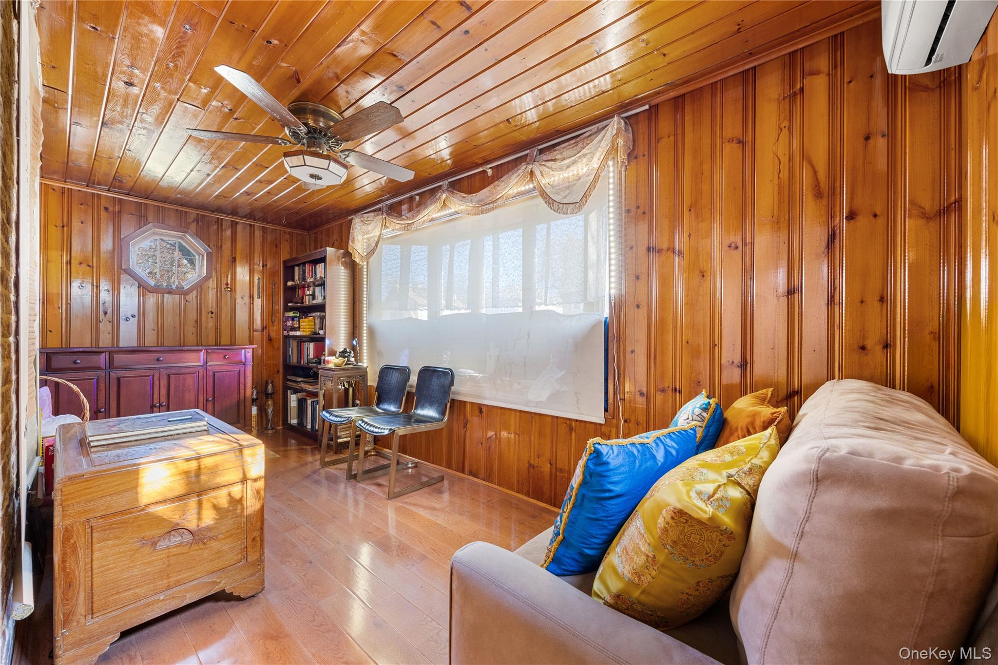 #14 photo, 32-24 157th Street, 플러싱 Flushing , NY 11354