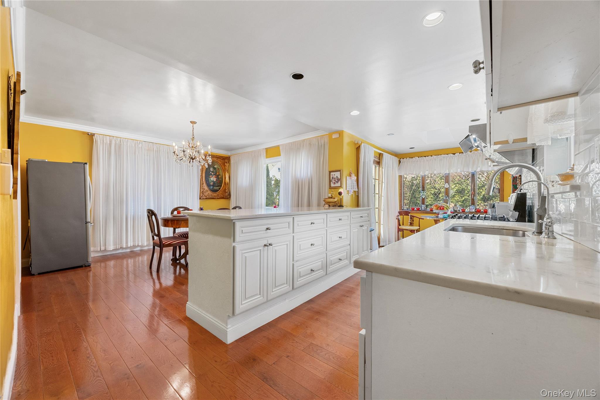 #9 photo, 32-24 157th Street, 플러싱 Flushing , NY 11354