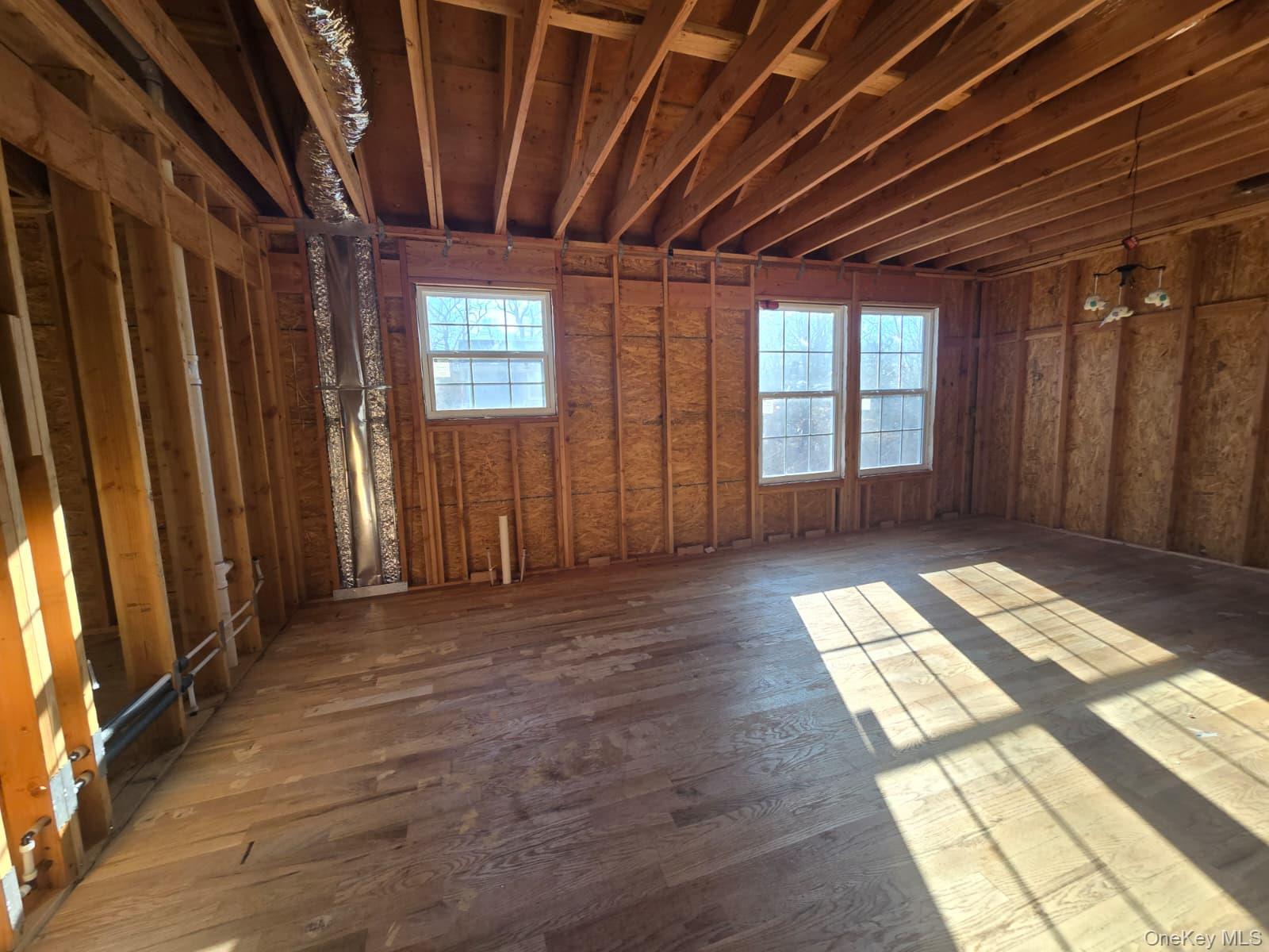 #8 photo, 21 Barbara Lane, সাফোক কাউন্টি Medford , NY 11763