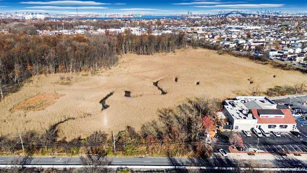 #1 photo, 1105 Goethals Road N, Staten Island , NY 10303