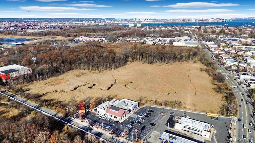 #3 photo, 1105 Goethals Road N, Staten Island , NY 10303