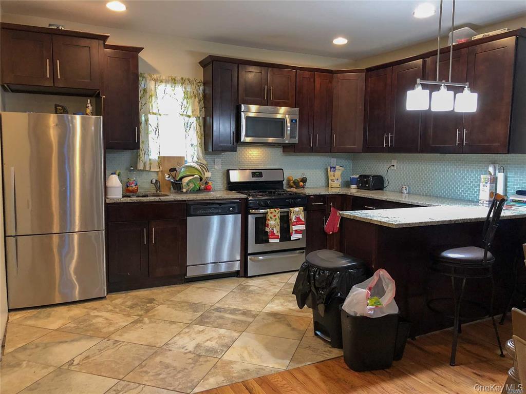 #4 photo, 21621 133rd Road, Springfield Gardens , NY 11413