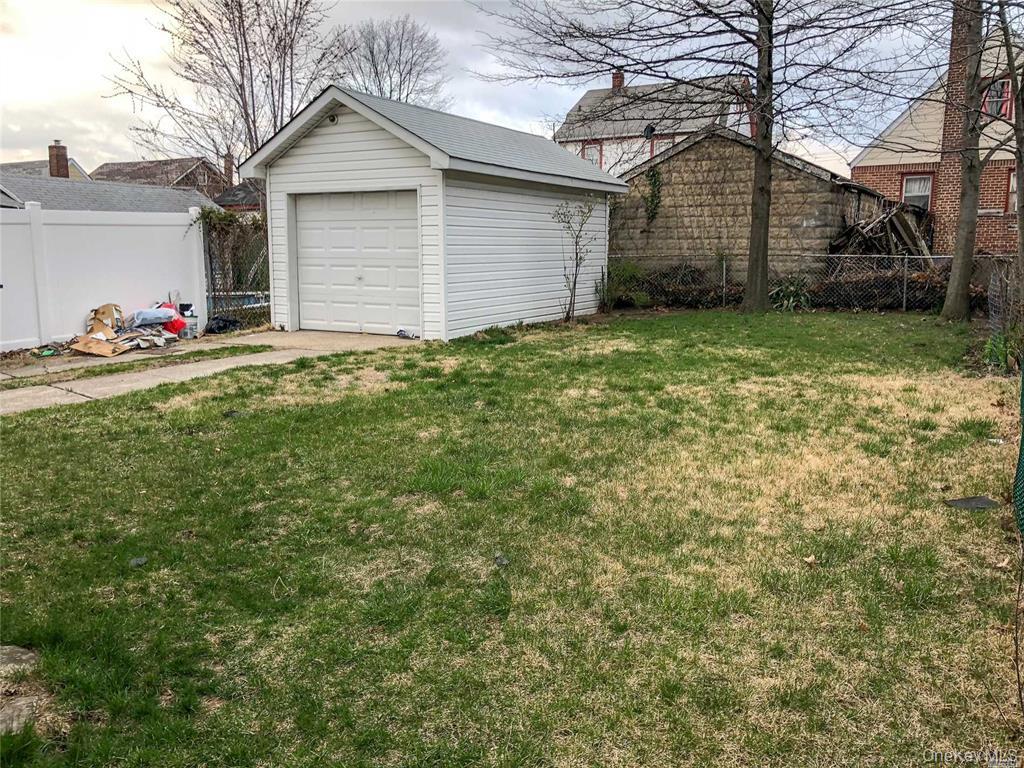 #5 photo, 21621 133rd Road, Springfield Gardens , NY 11413