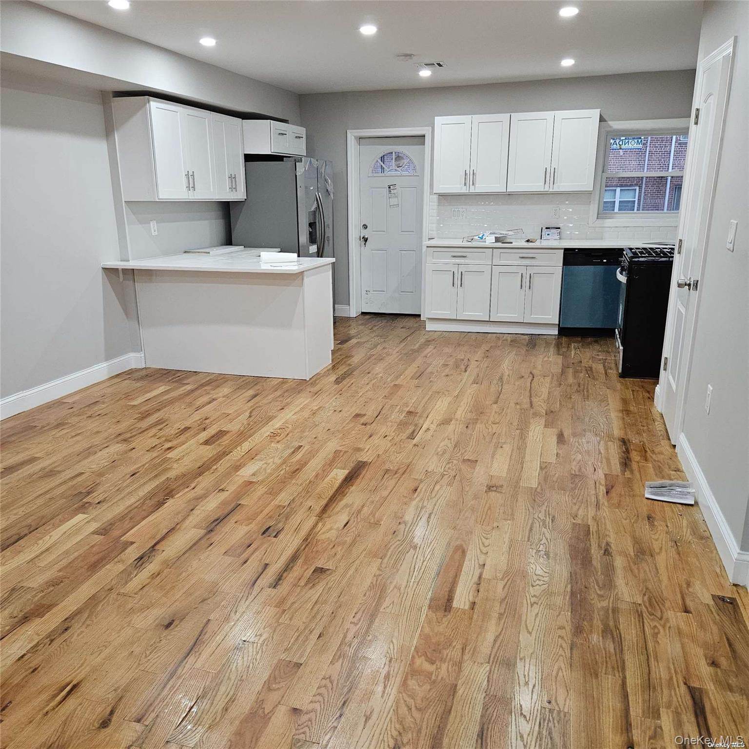 #4 photo, 1918 Hunt Avenue, 브롱크스 Bronx , NY 10462