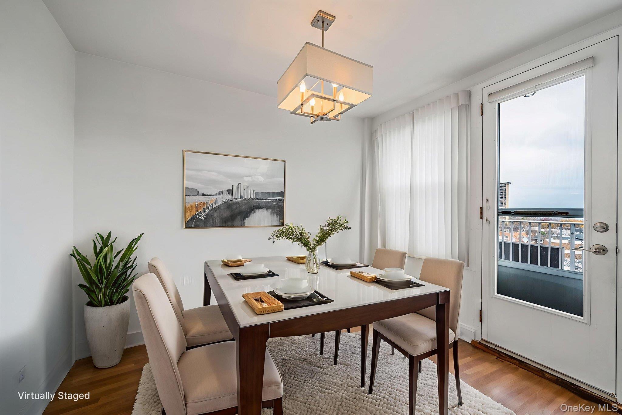 #8 photo, 23-20 Bell Boulevard, Куинс ‖ Bayside , NY 11360