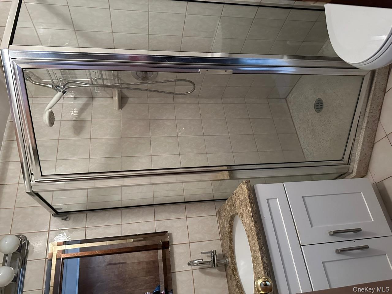 #18 photo, 20934 41st Avenue, 뉴욕퀸즈 베이사이드 Bayside , NY 11361