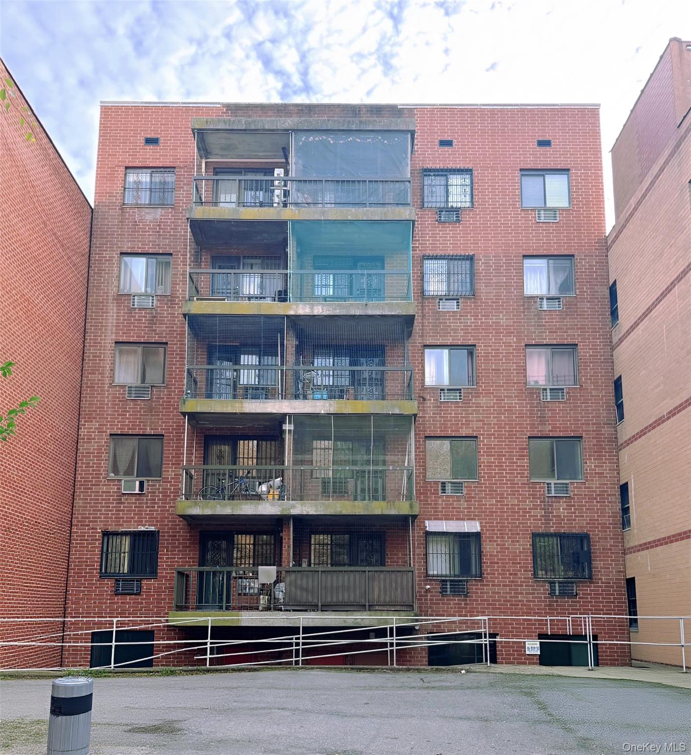 #1 photo, 140-40 34th Avenue, Куинс ‖ Flushing , NY 11354