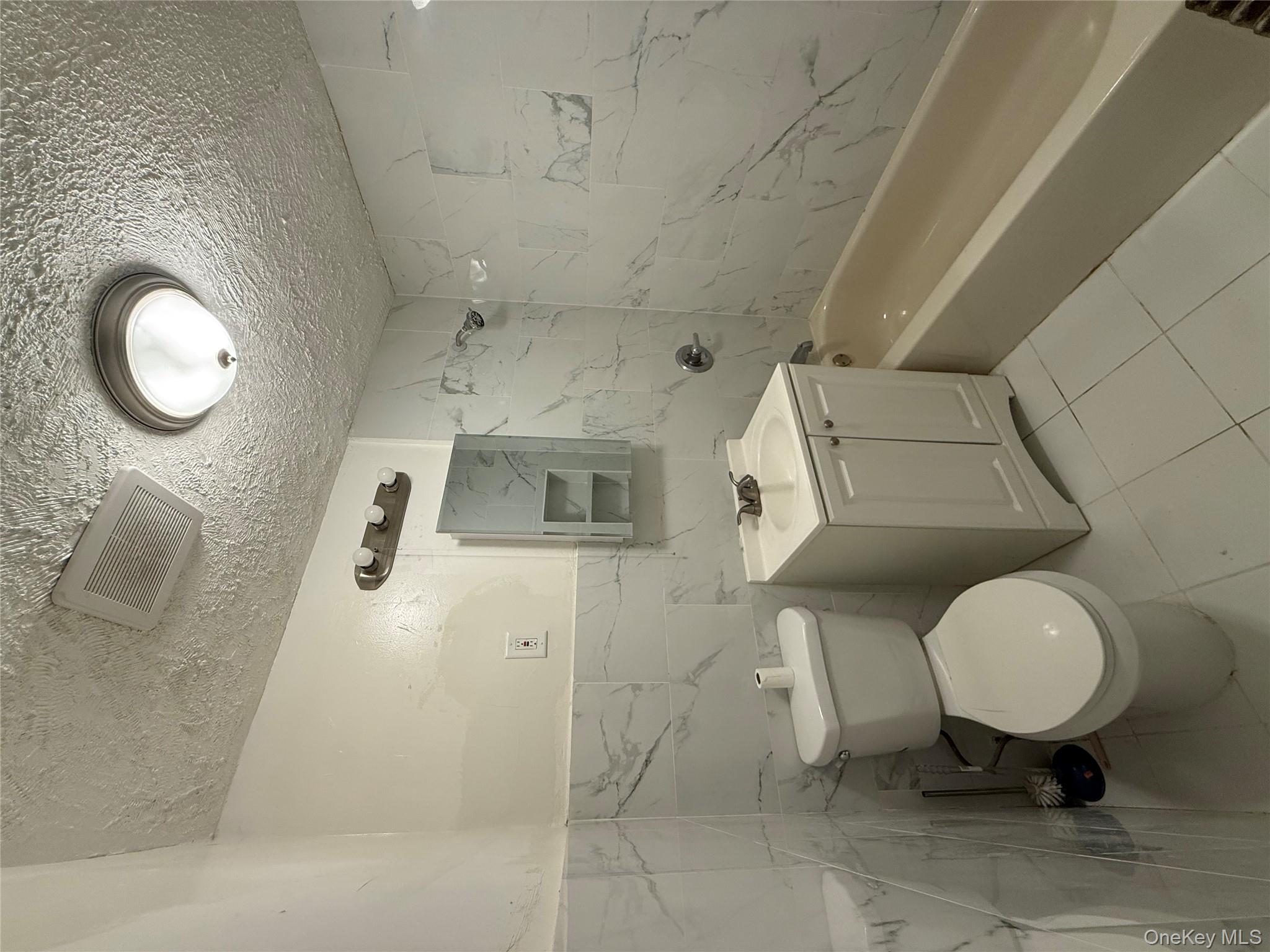 #14 photo, 849 E 221st Street, 브롱크스 Bronx , NY 10467