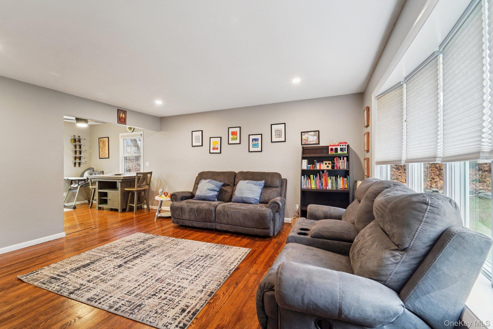 #3 photo, 5 Orchard Lane, Nanuet , NY 10954