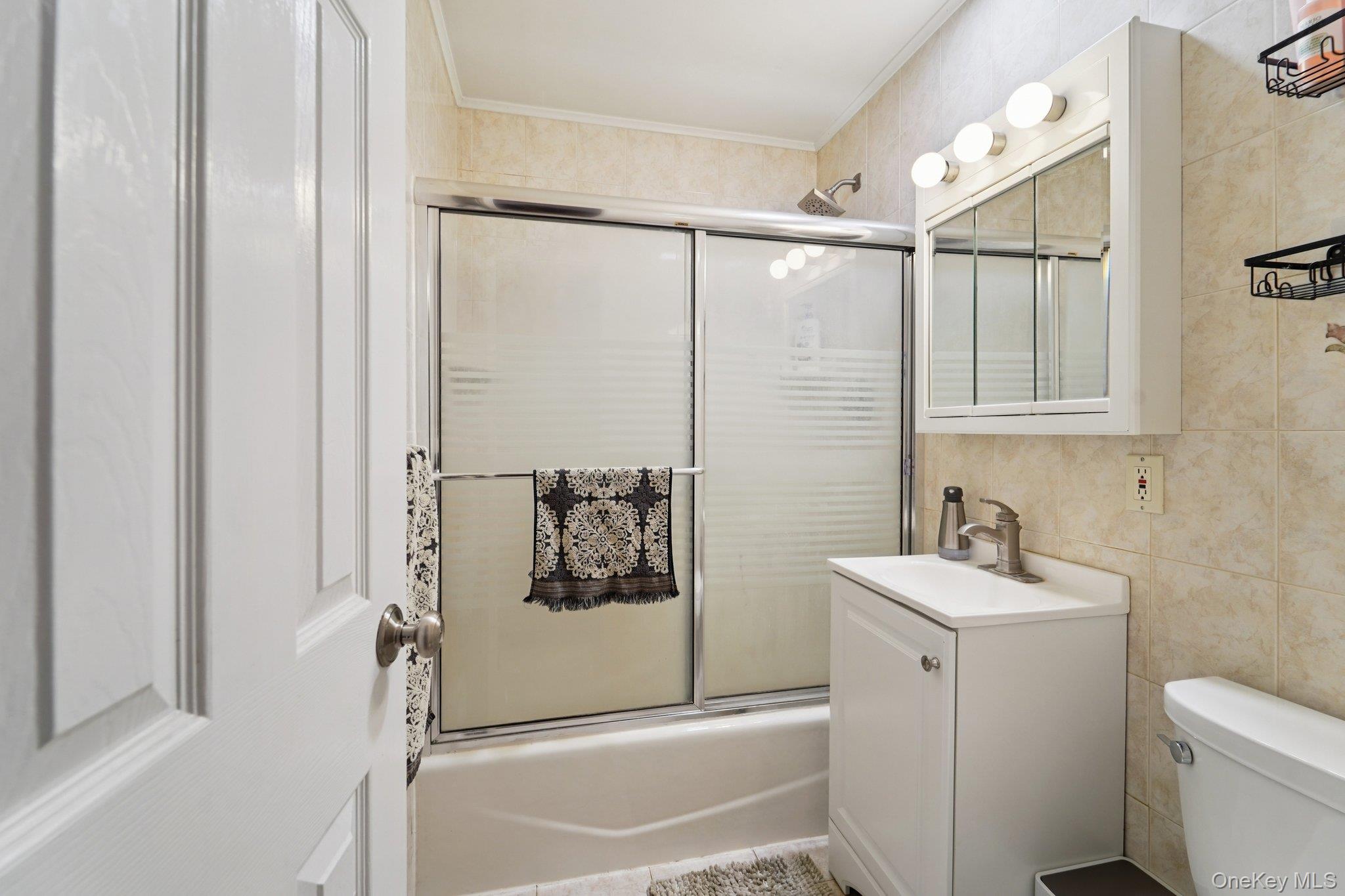 #9 photo, 5 Orchard Lane, Nanuet , NY 10954